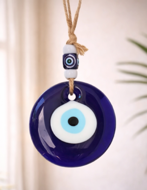 natural orgone / orgonite pyramid 40 mm (amethyst) natural orgone / orgonite pyramid 40 mm (amethyst)