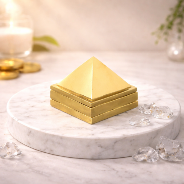 natural orgone / orgonite pyramid 40 mm (amethyst) natural orgone / orgonite pyramid 40 mm (amethyst)