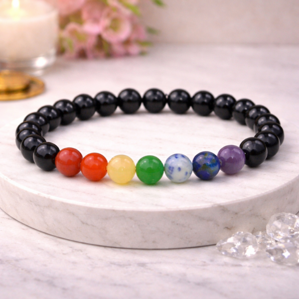 natural orgone / orgonite pyramid 40 mm (amethyst) natural orgone / orgonite pyramid 40 mm (amethyst)